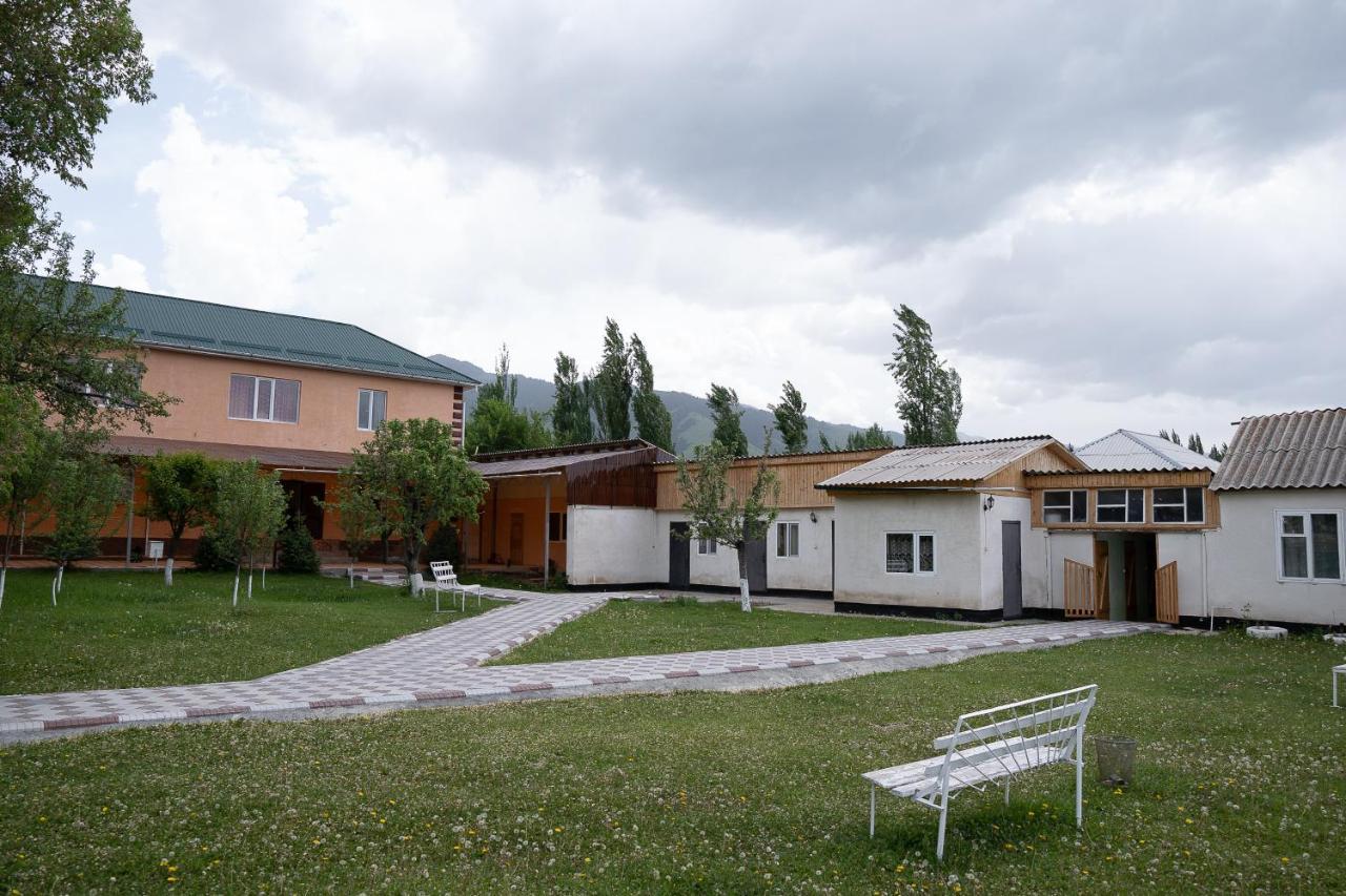 Guest House Jekshen Imeni Karla Marksa  Buitenkant foto
