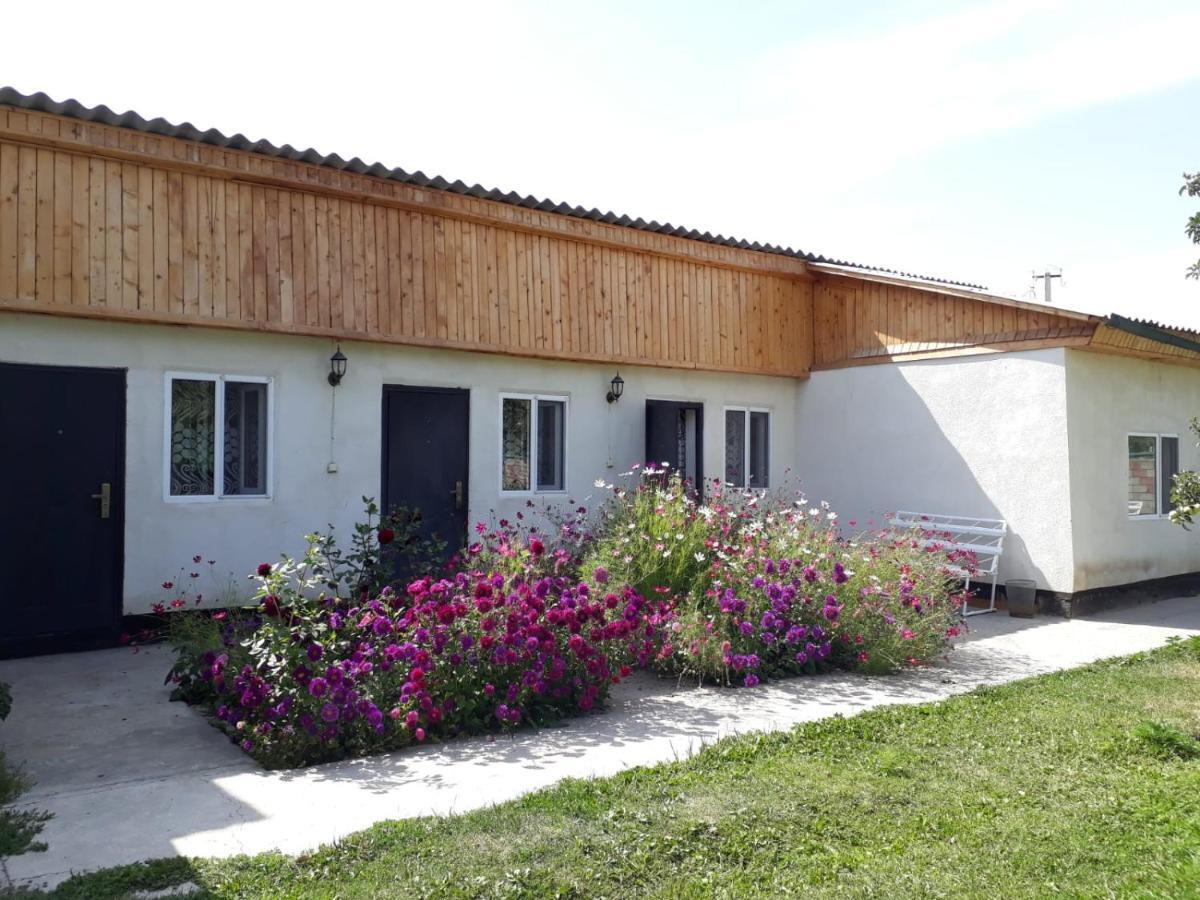 Guest House Jekshen Imeni Karla Marksa  Buitenkant foto